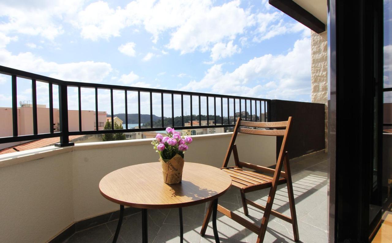 Sea View Apartment In Becici Budva Dış mekan fotoğraf