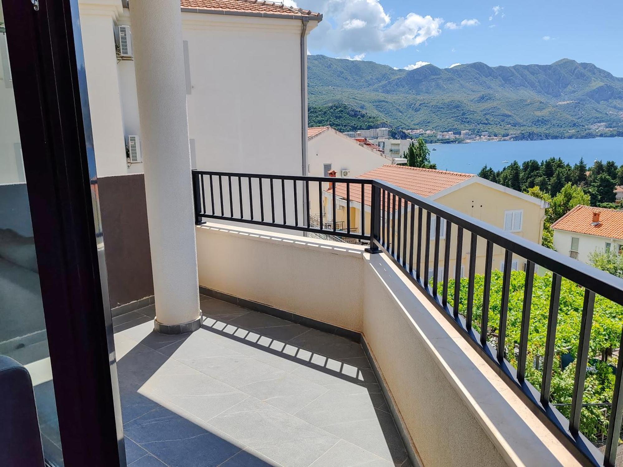 Sea View Apartment In Becici Budva Dış mekan fotoğraf